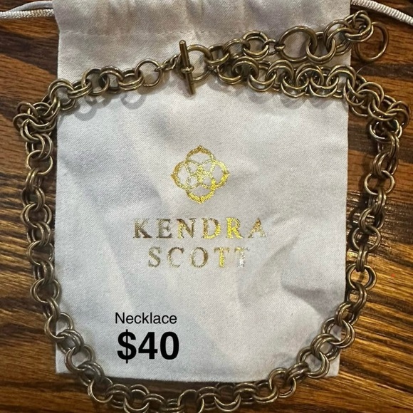 Kendra Scott Jewelry - Kendra Scott vintage Gold-Tone double hoop Chain Necklace